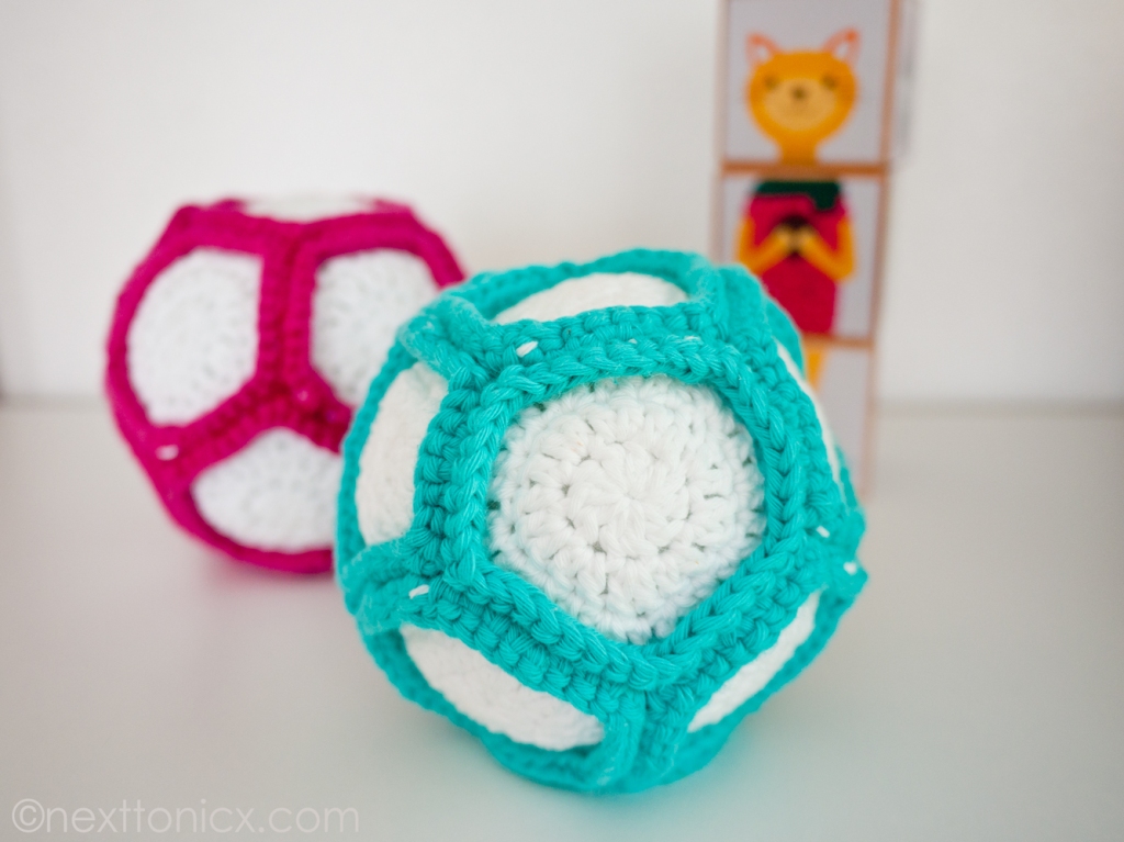 Crochet rattle ball